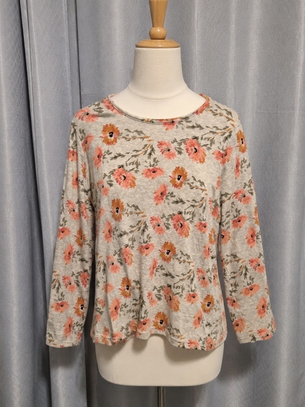 croft & barrow Gray Floral Long-Sleeve Crewneck Top